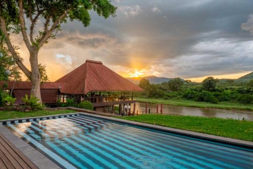 River House Lodge
