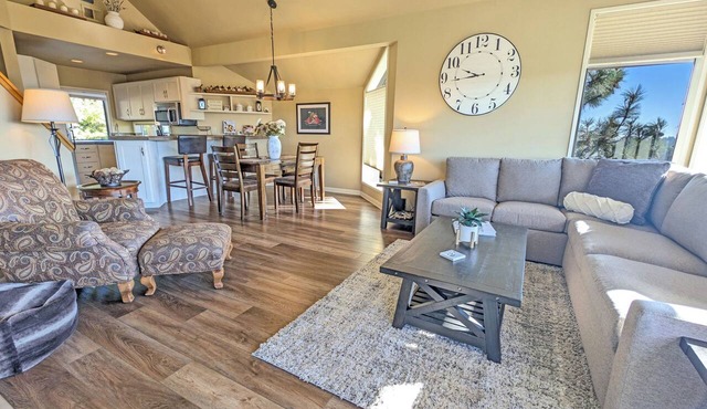 River Ridge 424AB Top Floor, 3Bd,3Ba Condo near Downtown Bend