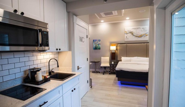 River Sirens Hotel-Contactless Check in Hotel