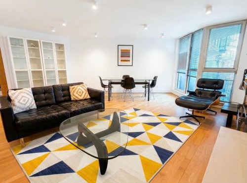 River View 2 Bed