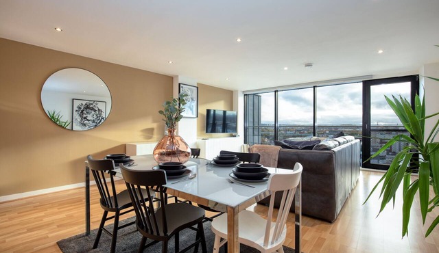 River View Height Apartment with Parking