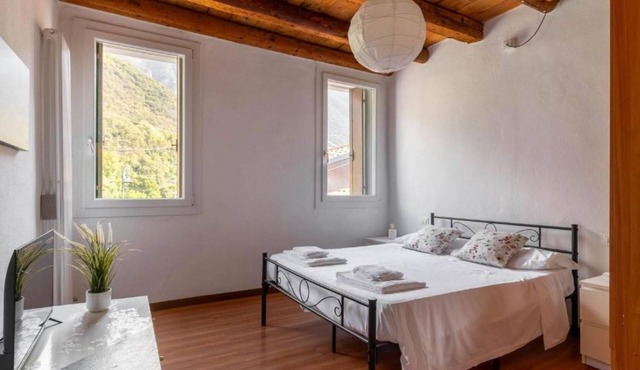 River view room with private bathroom, Valbrenta
