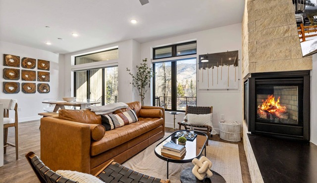 River West Riverfront Condo - Fantastic Year-Round Location!