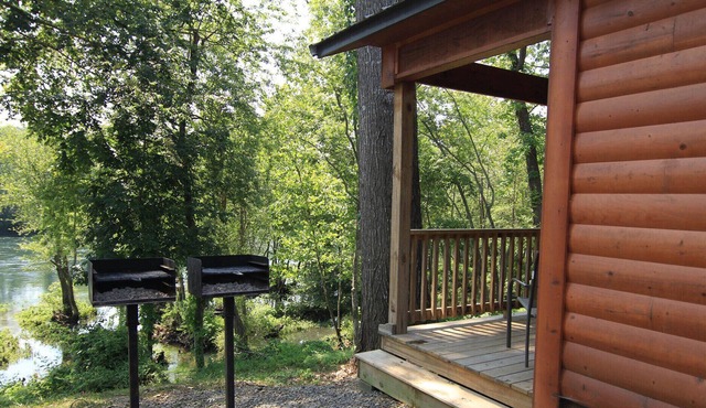 Riverfront Cabin, perfect for a family vacation
