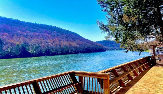 Riverfront Paradise