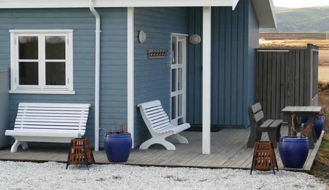 Riverfront romantic Asgardur vacation home of comfort