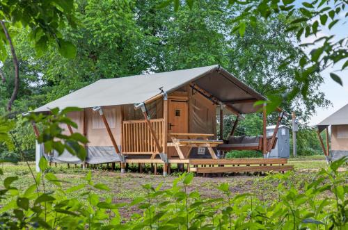 Riverfront Safari Tent Near Virginia Tech