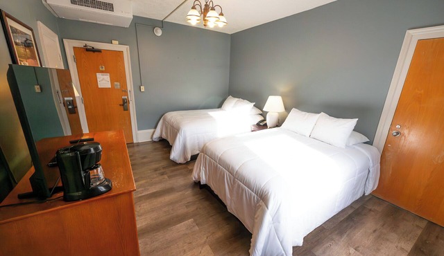 Riverfront Stay – Peaceful Pocono Escape Near Nature & Trails | 2 Units