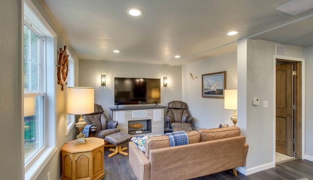 Riverfront Two Rivers Vacation Rental By Beaches