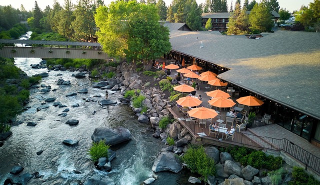 Riverhouse Lodge