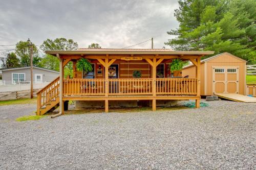 ‘River’s View’ - Cherokee Lake Cabin w/Fire Pit!