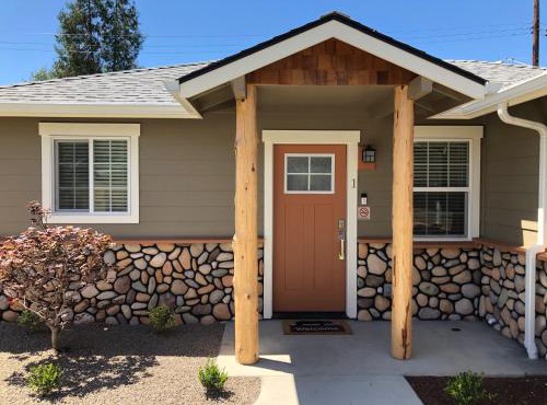 Riverside Cabin 1