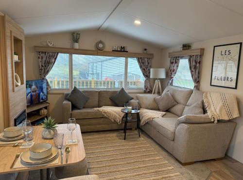 Riverside Haven