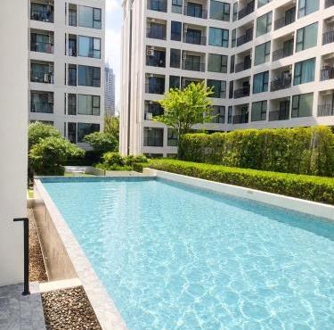 Riverside Hideaway, Pool, BTS, Iconsiam