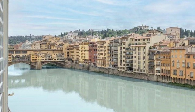 Riverside Palazzo with Iconic Views in the Heart of Florence