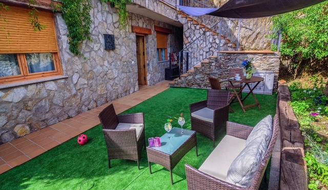 Riverside Rustic Retreat
