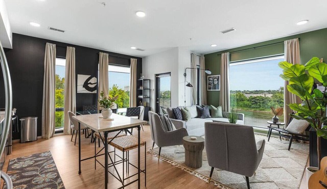 Riverview Condo with Garage, Balcony, Walk Downtown