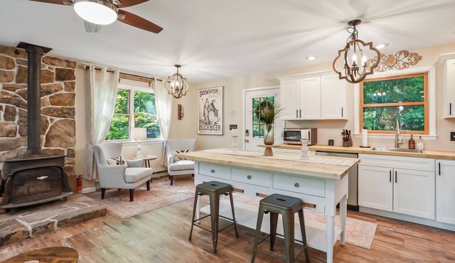 Riverview Cottage on the Cacapon where nature, and relaxation converge.