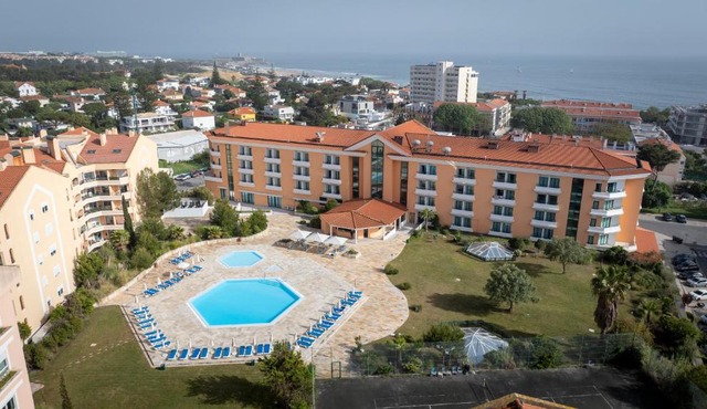 Riviera Hotel