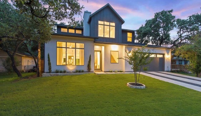 Roaring Hills Modern Contemporary - New 30 Day Plus Rental