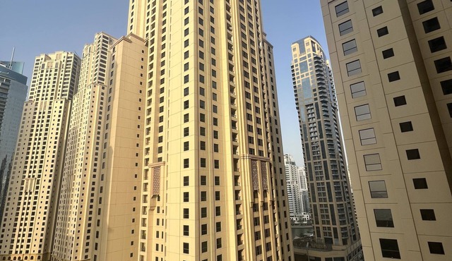 Robin Beach Hostel JBR