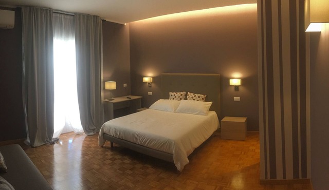 Robin Rooms