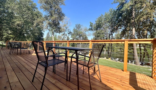 Rogue River Resort