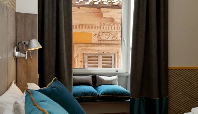 Roma Five Suites