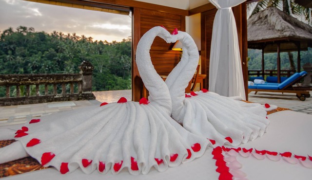 Romantic 1BR private villa for honeymoon, Ubud