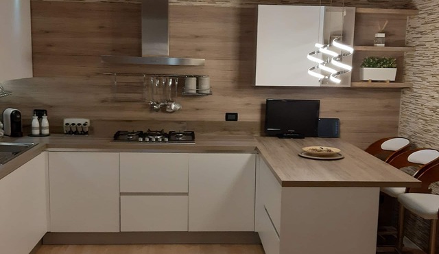 Romantic and cozy apartment within walking distance from the center, with garage
