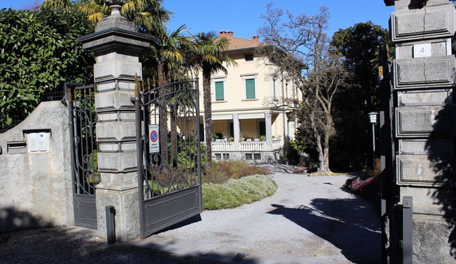 Romantic apartment in period villa
