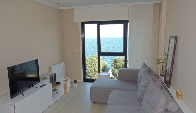 Romantic apartment with the sea at your feet