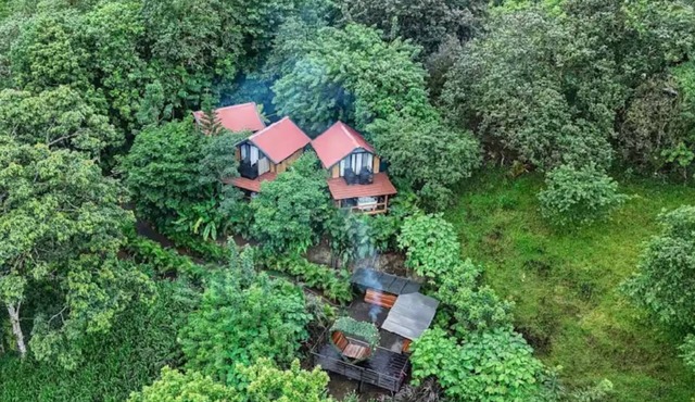Romantic Arenal Volcano Cabin – Couples’ Retreat w/Private Hot Tub & Pool