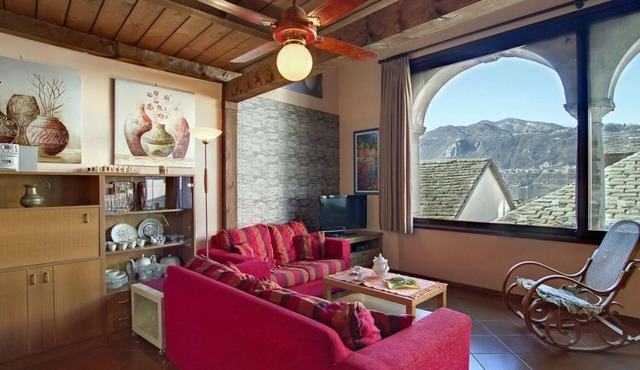 ROMANTIC "BELLAVISTA" APARTMENT - LAKE VIEW, HISTORICAL CENTER