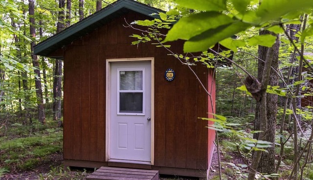 Romantic Cabin for a Cozy Escape in Nature near White Lake, Wisconsin
