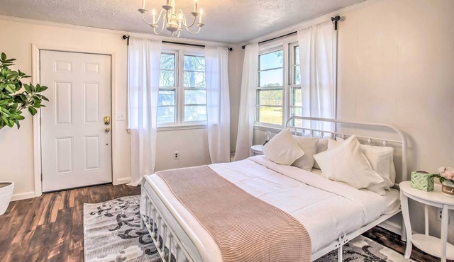 Romantic cottage -- near Myrtle Beach