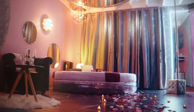 Romantic gîte with spa for a romantic night in