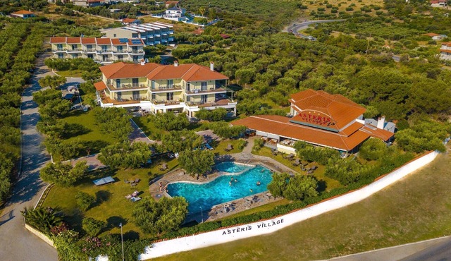 Romantic Getaway in Gerakini with pool