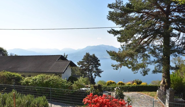 Romantic House by Lake Maggiore with Garden