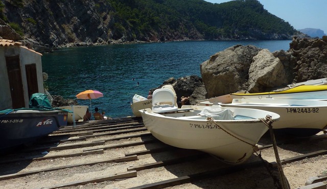 ROMANTIC, IN FRONT OF SEA. For lovers of nature, Sea Mountains and Relaxation