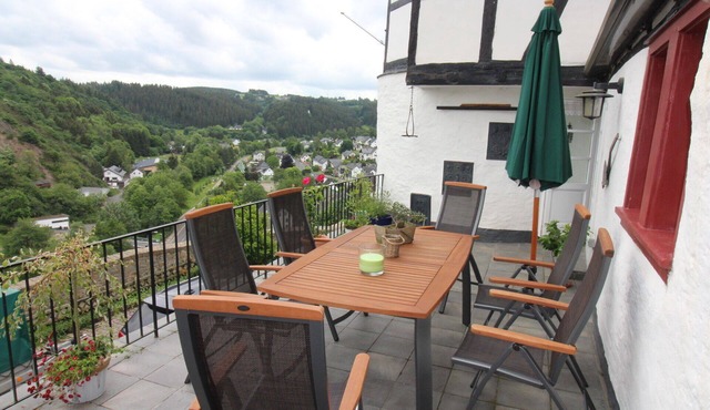 Romantic living in a historic ambience