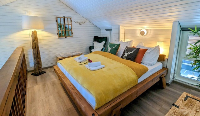 Romantic modern Black Forest loft | Netflix | WiFi | free public transport