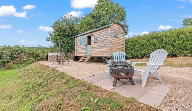 Romantic Nature Retreat | Luxury Glamping & Views