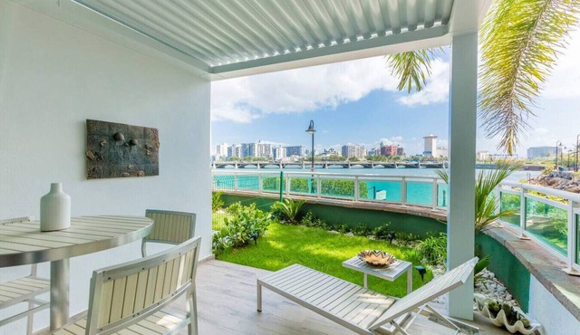 Romantic Oceanfront Private Patio Full Generator
