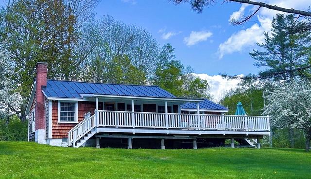 Romantic Retreat secluded in Vermont with WiFi and AC included