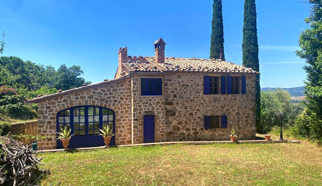 Romantic rustico within sight of Saturnia