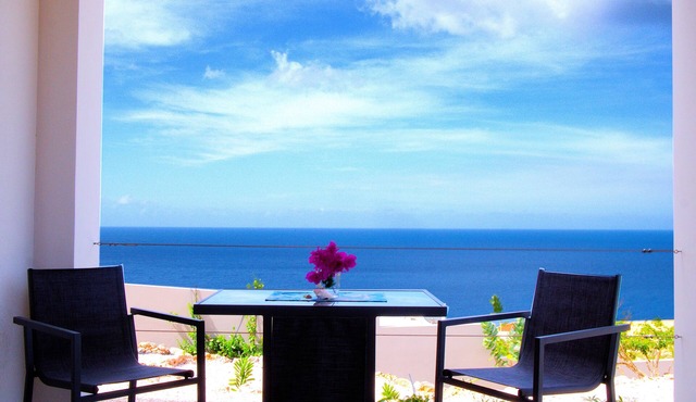 Romantic Studio: Ocean, Salt Pans with Flamingos & Infinity Pool