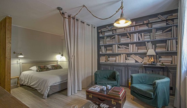 Romantic studio w/comfy bed & large btm 1mn-walk to Vieux Bassin - Studio Le Goéland ♥