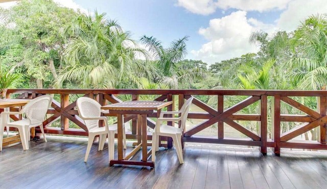 Romantic Suite on Riverfront Property with WiFi, AC & On-Site Pool/Dining
