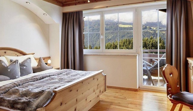 Romantic Suite Prize of Honor - VWP up to 3 nights - Gut Sonnberghof Naturhotel